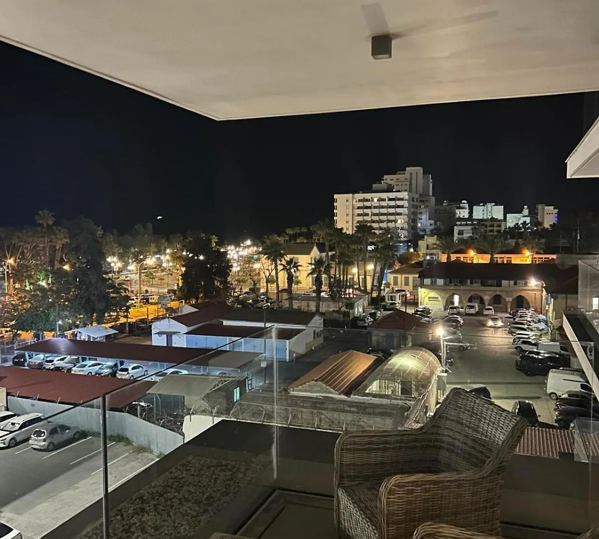 Luxury Seaview Palm Beach Apartment Larnaca
